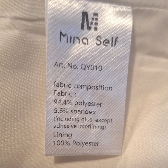 V-neck Lightweight Slim Trendy Vest With Pockets - Picture 7 of 9